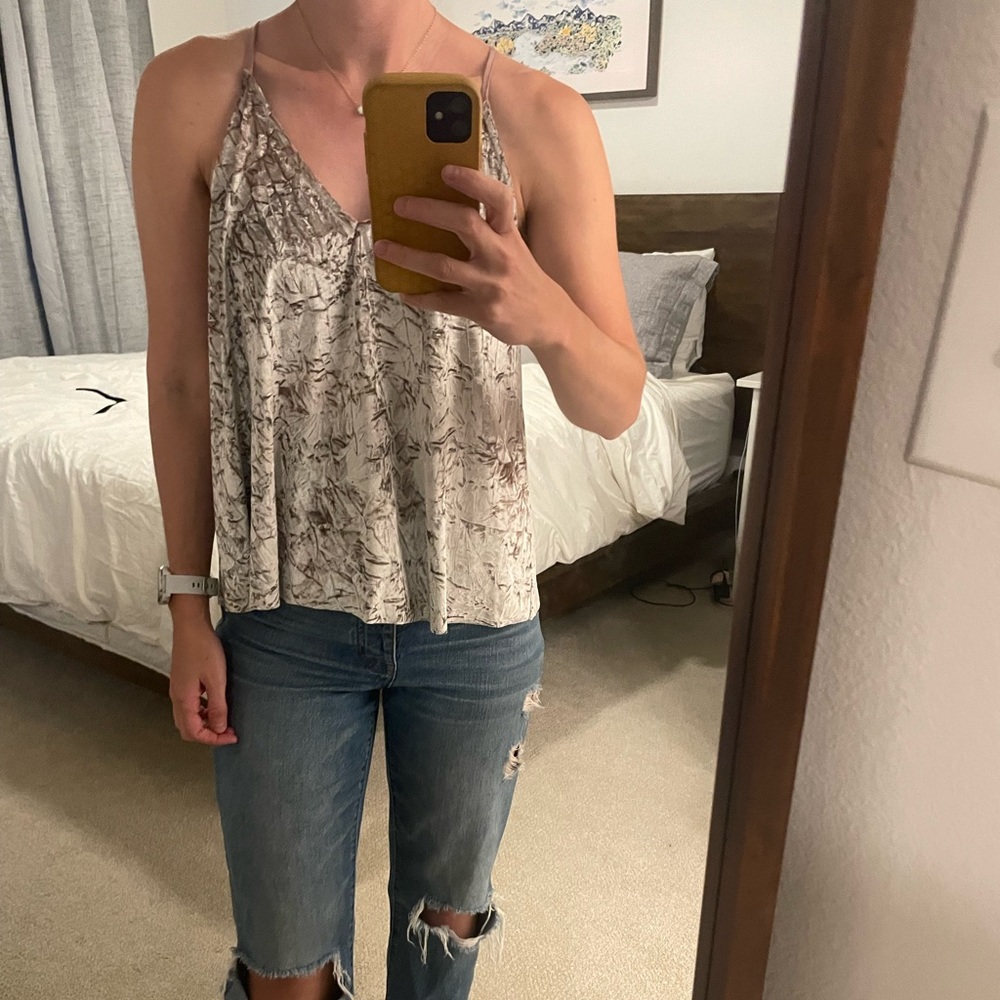 Metallic pink tank top